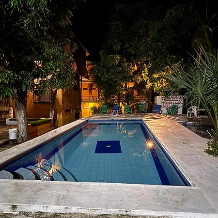 Hotel Posada Playa Manzanillo Пуерто-Ескондідо Екстер'єр фото