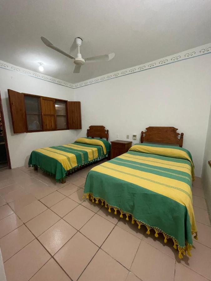Hotel Posada Playa Manzanillo Пуерто-Ескондідо Екстер'єр фото