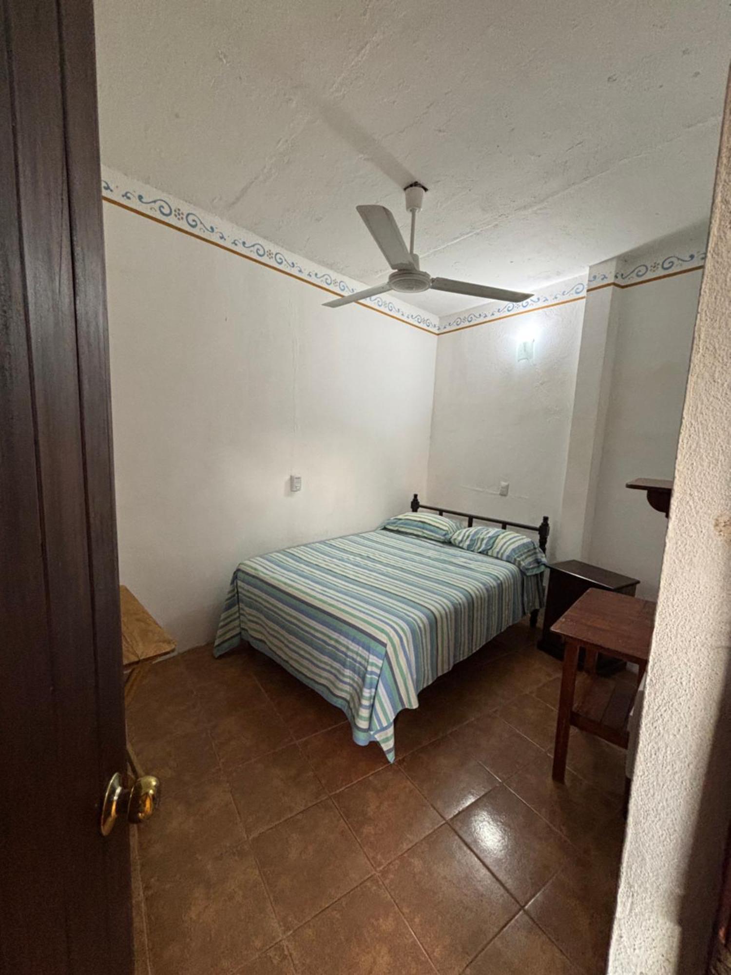 Hotel Posada Playa Manzanillo Пуерто-Ескондідо Екстер'єр фото