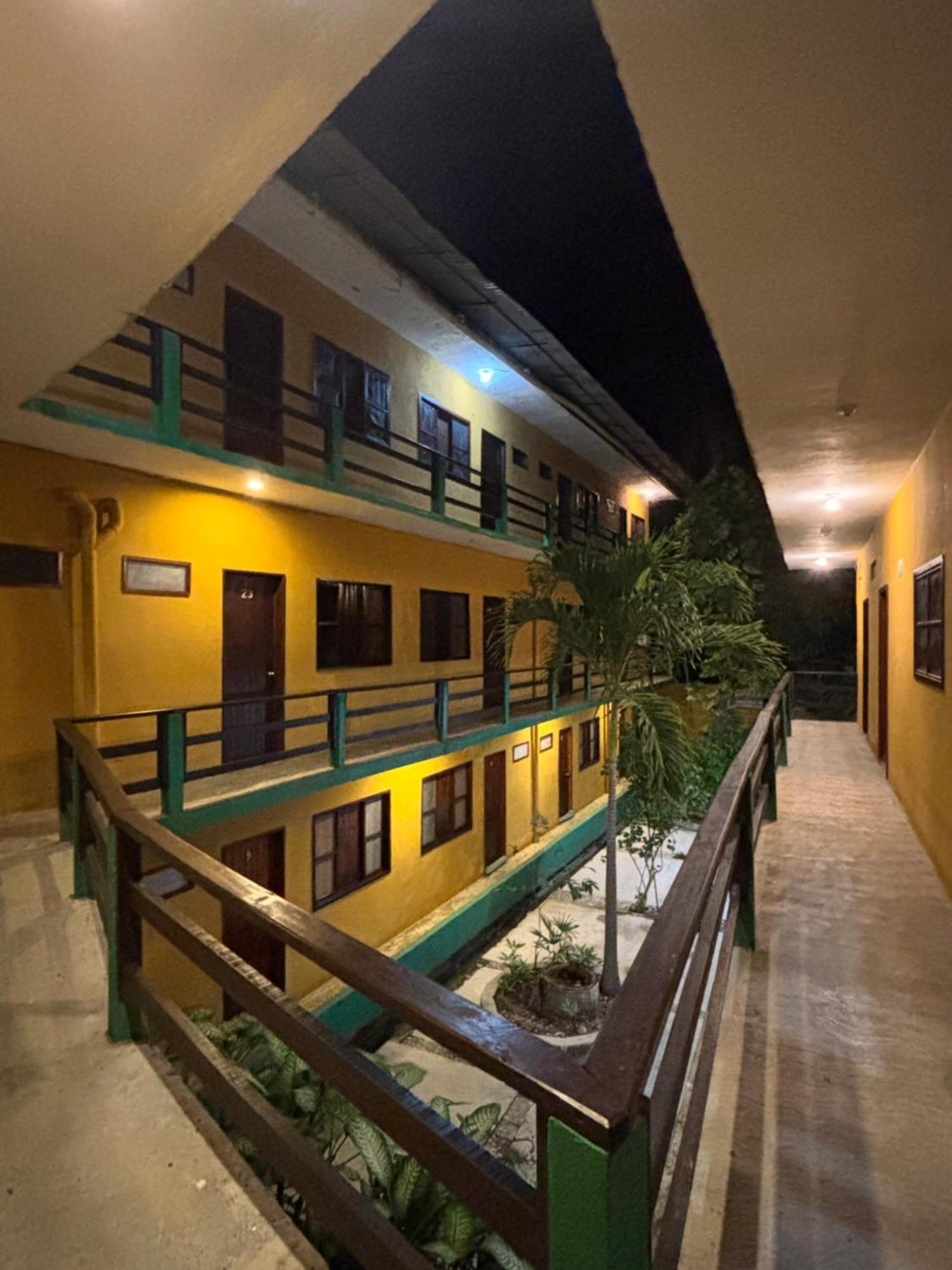 Hotel Posada Playa Manzanillo Пуерто-Ескондідо Екстер'єр фото